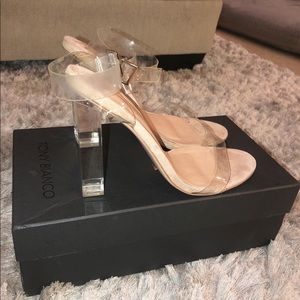 REVOLVE TONY BIANCO Clear Vynalite & Blush Size 8